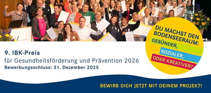 Gruppenbild der IBK-Preisträger 2023 mit Aufforderung zur Bewerbung bis zum 31.12.2025