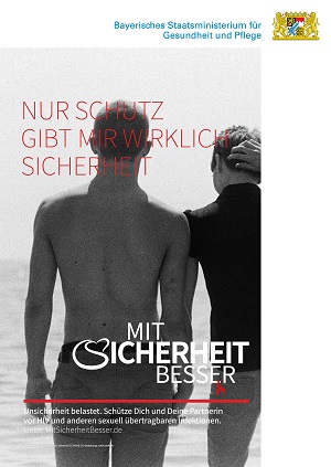 Postermotiv "Nur Schutz gibt wirklich Sicherheit", Paar händehaltend am Strand