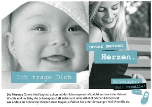 Postkarte mit Schriftzug "Ich trage dich unter meinem Herzen." Baby und schwangere Frau