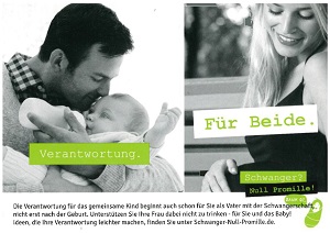Postkarte mit Schriftzug "Verantwortung. Für Beide." Mann mit Baby im Arm und schwangere Frau.